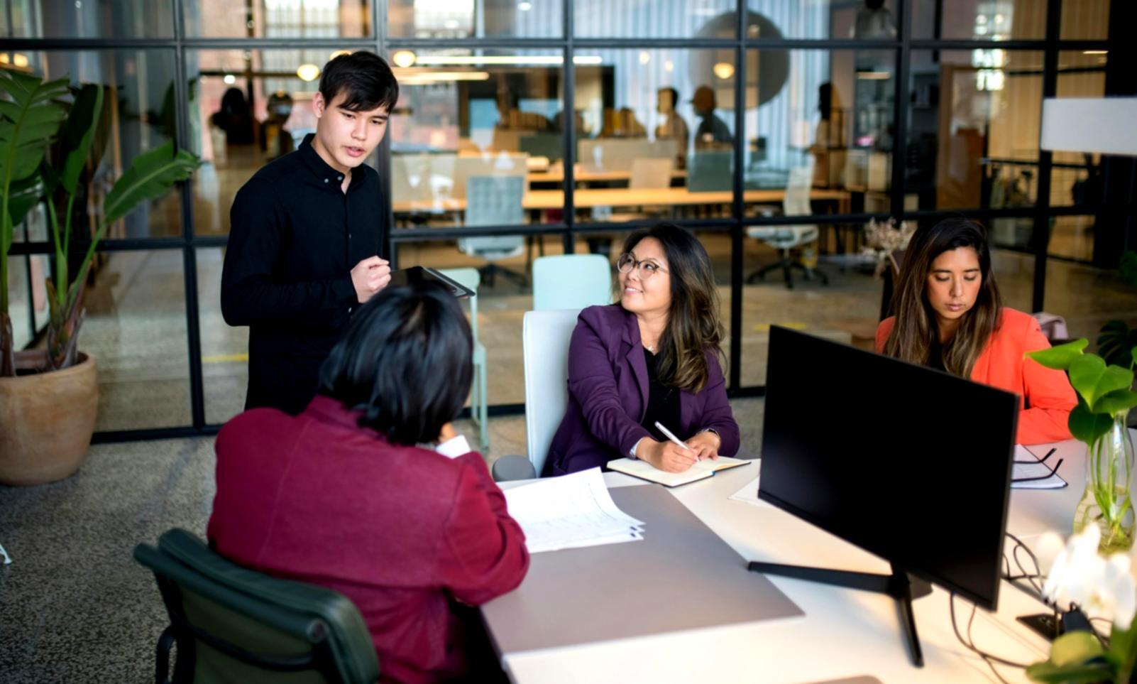 Persönliche Finanzberatung in entspannter Atmosphäre